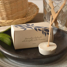 Cargar imagen en el visor de la galería, PASTA DENTAL SÓLIDA