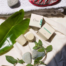 Cargar imagen en el visor de la galería, 100% natural, orgánico, Kit, Jabones corporales, naturales, Oiris, Colombia, jabones colombianos, sin tóxicos, cuidado natural, Ingredientes naturales, cuida el planeta, cuida tu piel, jabones orgánicos, cero basura, cali, desodorante natural, cuida tu piel, nutre tu piel, arcilla verde